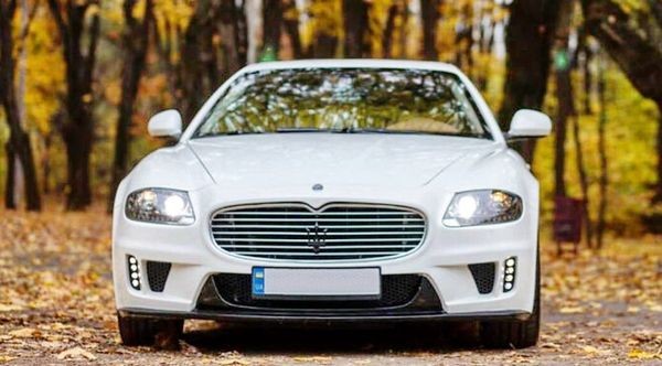 201 Спорткар Maserati Quattroporte S без водителя bZgd