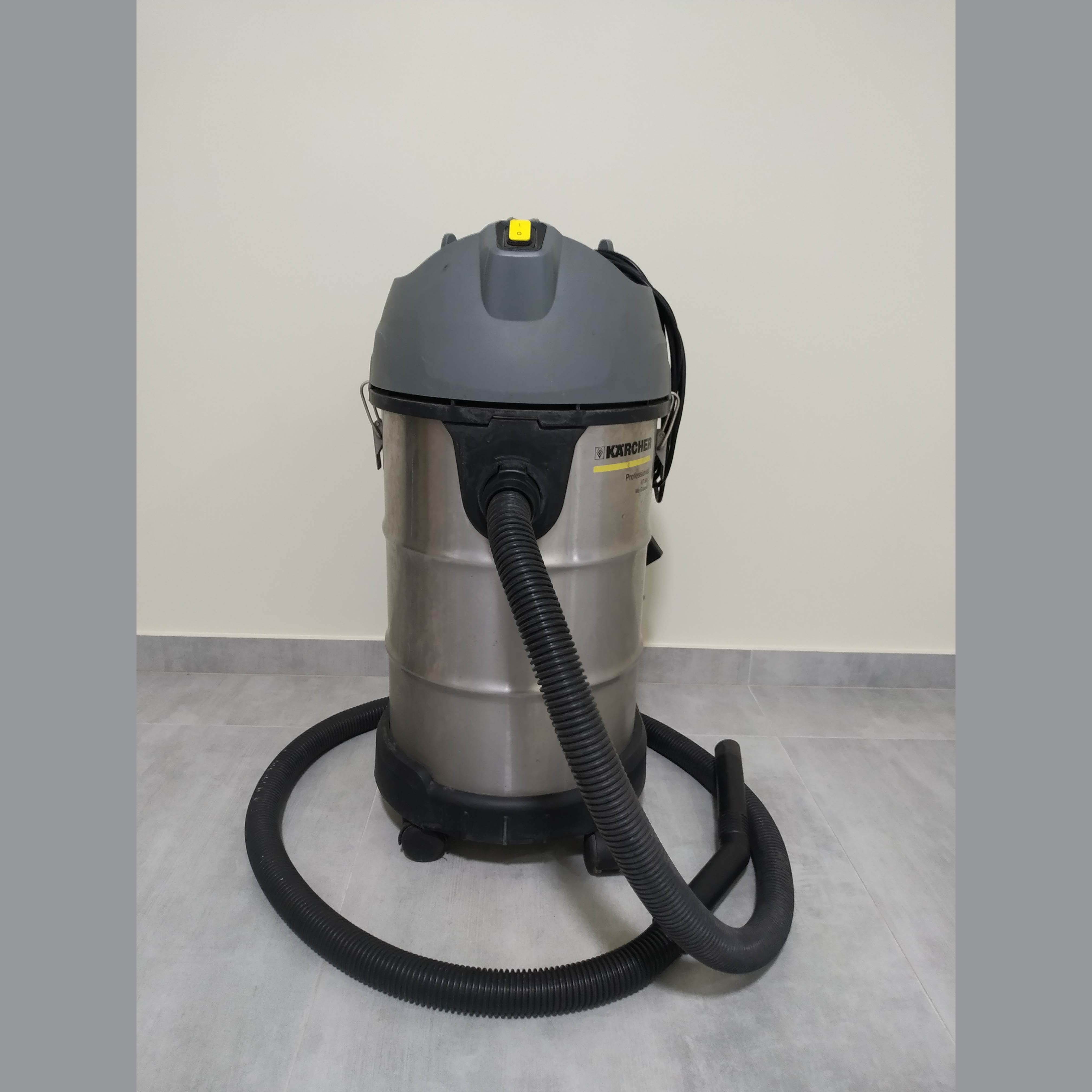 Промышленный строительный пылесос Karcher NT38/1 ddyw
