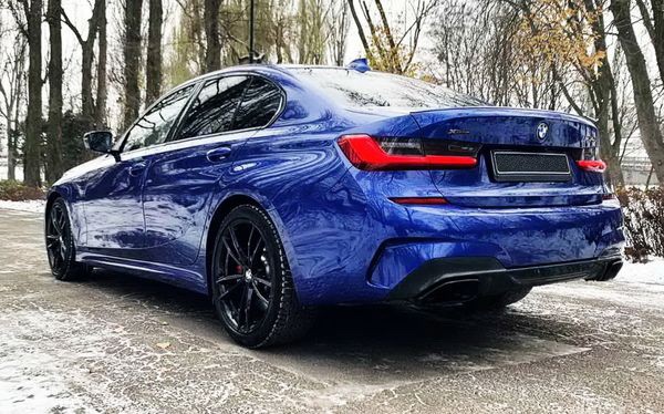 370 Авто BMW M340I X DRIVE синяя без водителя 9zBk