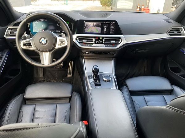 370 Авто BMW M340I X DRIVE с водителем DVoX
