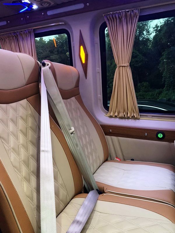 012 Mercedes-Benz Sprinter черный 20 мест на свадьбу 3z1A