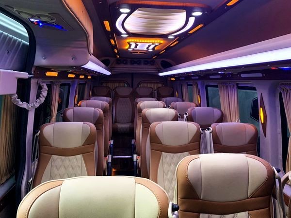 012 Mercedes-Benz Sprinter черный 20 мест на свадьбу 3z1A