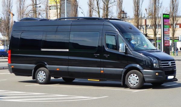 012 Mercedes-Benz Sprinter черный 20 мест на свадьбу 3z1A