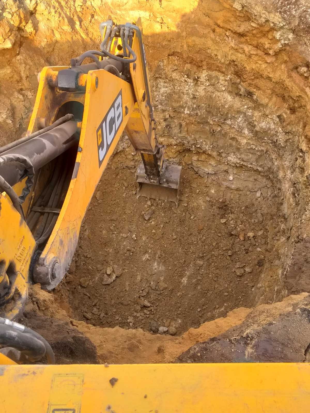 Услуги колесного экскаватора-погрузчика JCB 3CX K0gy