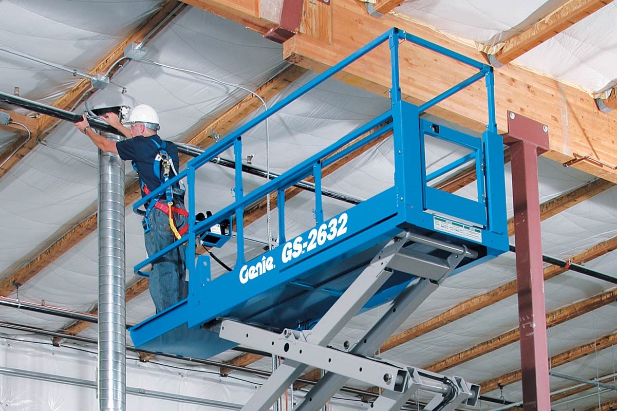 Ножничный подъемник 10 м GENIE GS-2632 (электро) x6Zp