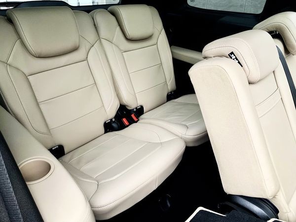 299 Внедорожник MERCEDES BENZ GL350D 4MATIC 2016 черный без водителя Qx8L