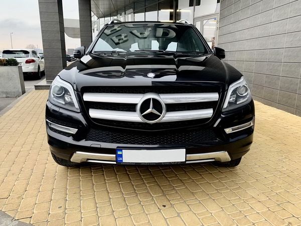 299 Внедорожник MERCEDES BENZ GL350D 4MATIC 2016 черный lrr7