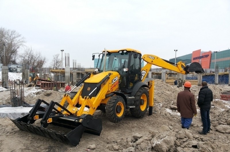 Ямобур на экскаваторе-погрузчике JCB 3CX . 01Jg