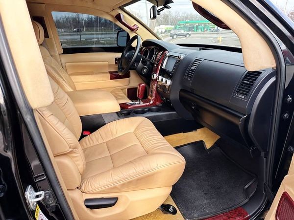 404 Toyota Sequoia внедорожник B6 бронированный K0Ny