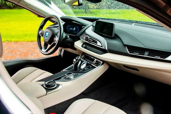 349 Тест драйв BMW I8 2017 год спорткар j1rW