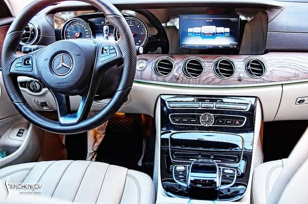 102 Mercedes-Benz W213 E класса авто на свадьбу 3van