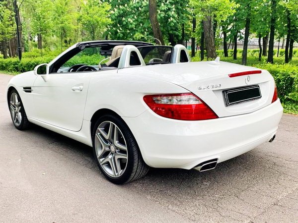 021 Кабриолет Mercedes SLK 250 без водителя с водителем 2KZX