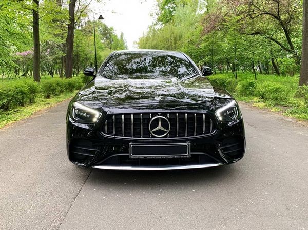 053 Mercedes-Benz W213 E200D авто бизнес класса на свадьбу 2N7k