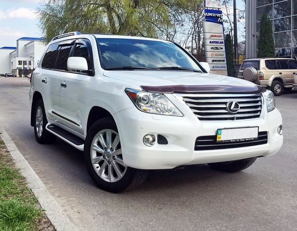 243 Внедорожник Lexus LX570 белый на свадьбу j1w7