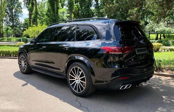 250 Внедорожник Mercedes Benz Gls AMG 400 джип без водителя 6Ly6