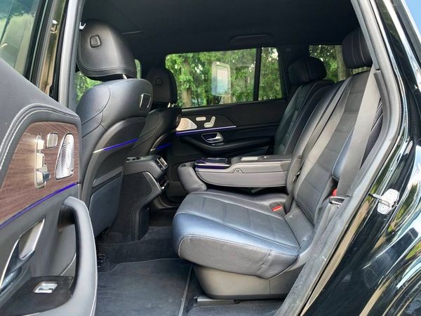 250 Внедорожник Mercedes Benz Gls AMG 400 джип без водителя 6Ly6