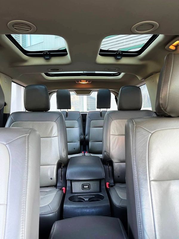 180 Внедорожник Ford Flex белый на свадьбу jn5N