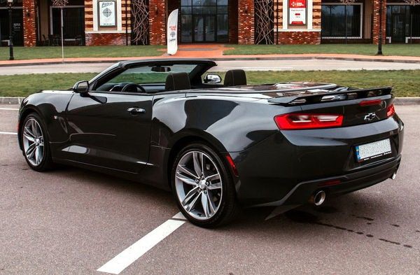 271 CHEVROLET CAMARO черный без водителя l99J