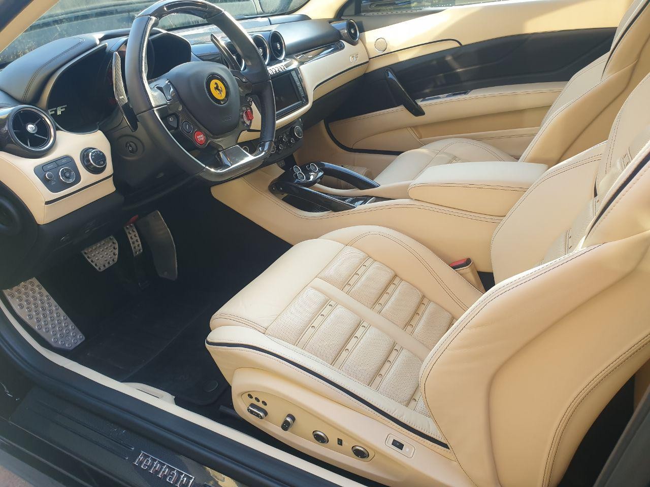 Тест-Драйв Ferrari FF aPVJ