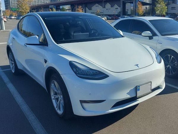 383 Tesla Model Y внедорожник белый на свадьбу jEm7
