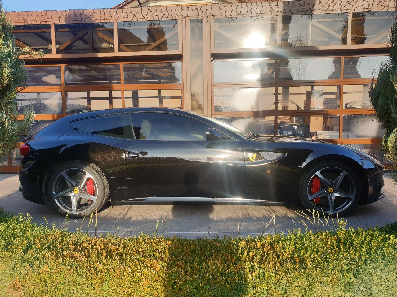 Тест-Драйв Ferrari FF aPVJ