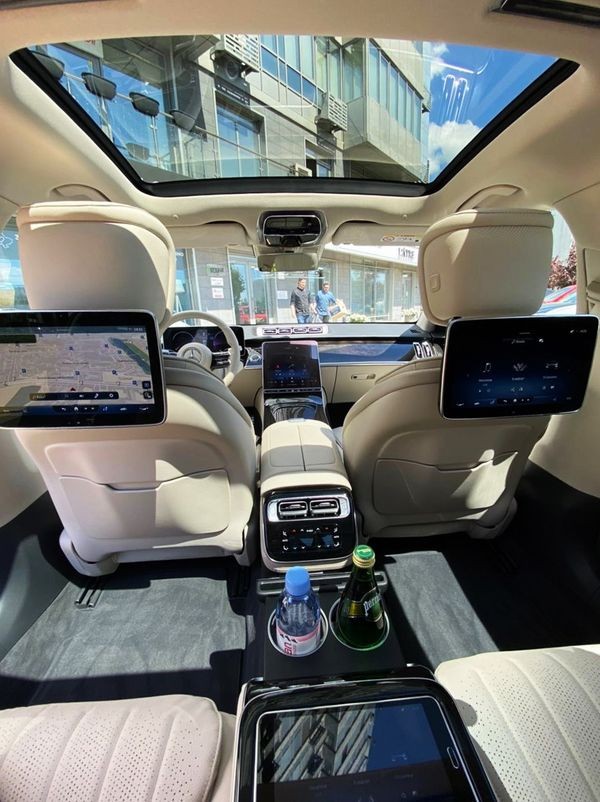 048 Vip авто Mercedes-Benz 223 без водителя 2MDn