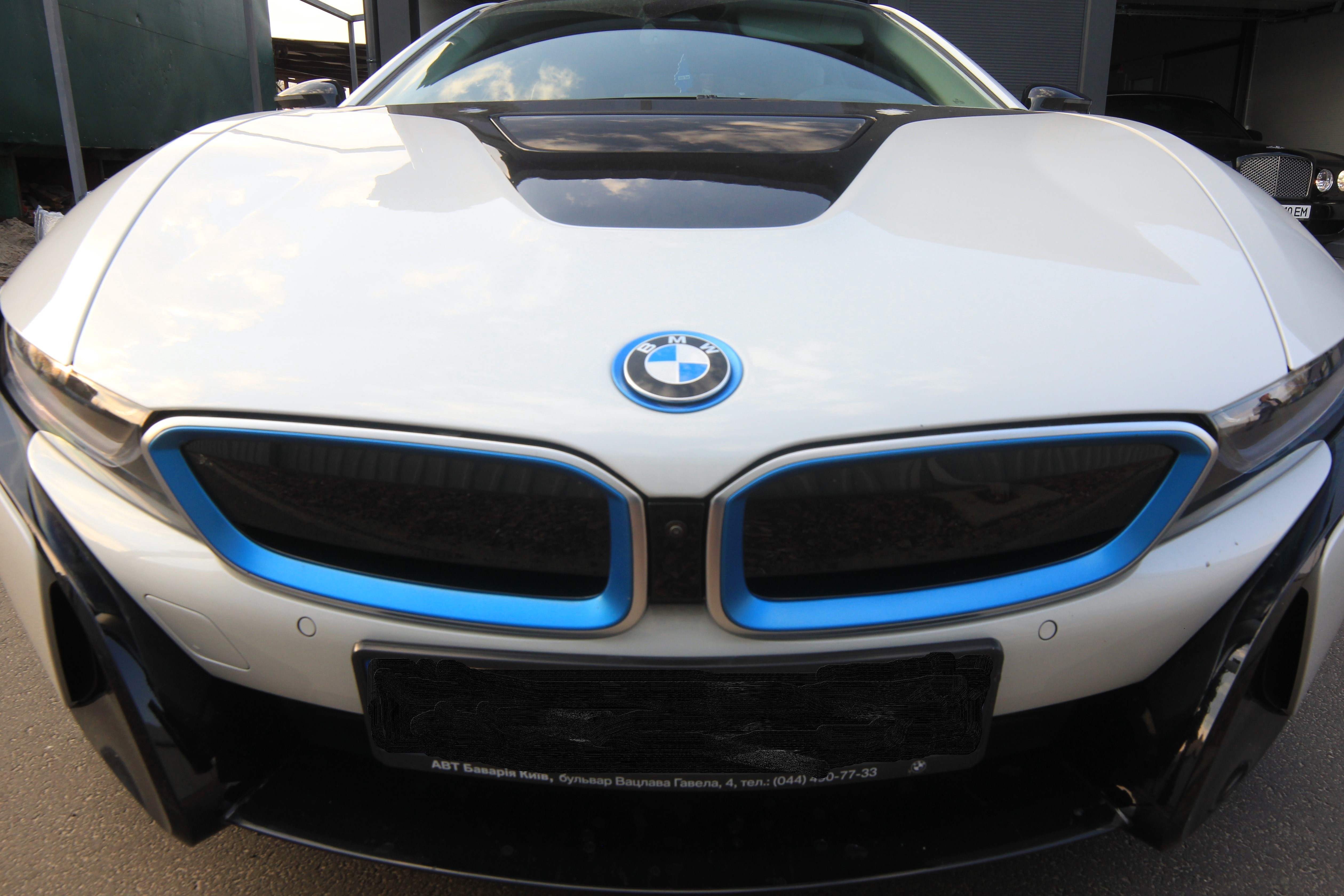 Тест-Драйв спортивной машины BMW I8 YJnw