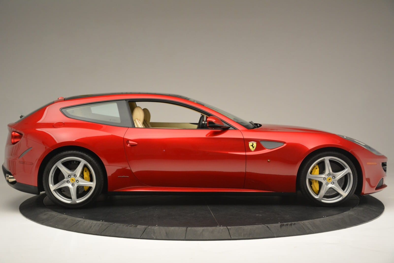 Тест-Драйв Ferrari FF Red спорткар vaXk