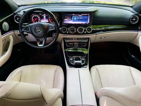 101 Mercedes-Benz W213 E300 на свадьбу 3mLQ