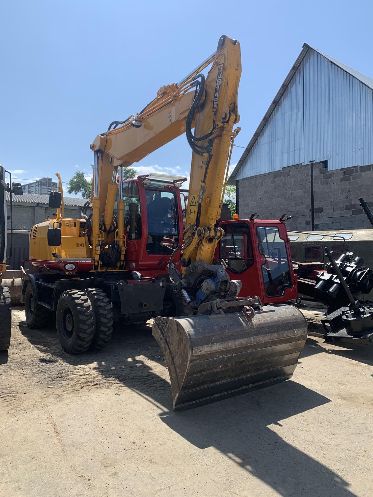 Послуги екскаватора повноповоротного  JCB 145 Ak6O