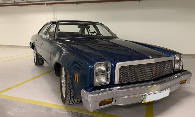 1977 Chevrolet Malibu Classic blue dm7y