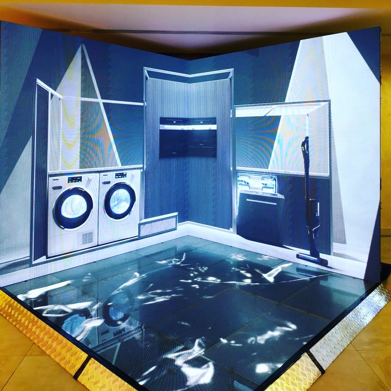 Светодиодные Экраны и 3D LED Фотозоны в аренду W9bD