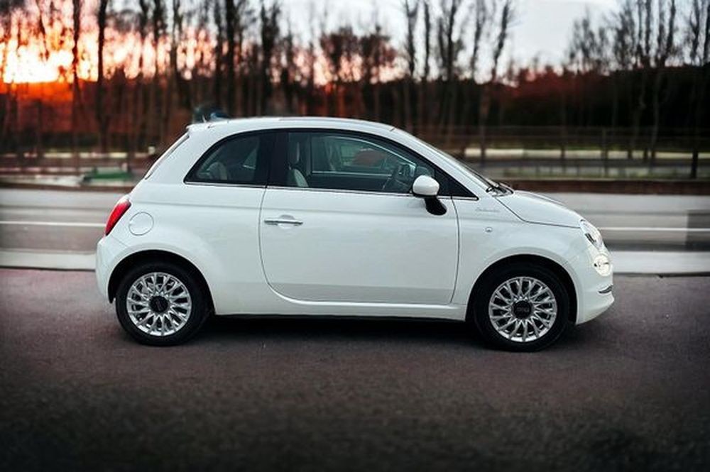 415 Седан Fiat F500 белый без водителя посуточно X0xW