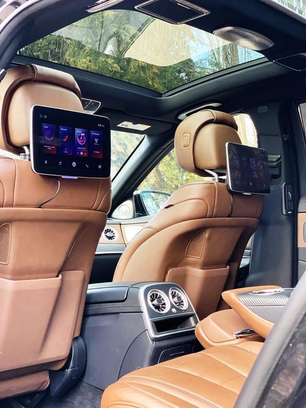 099 Mercedes-Benz S63 AMG 4MATIC W222 Restyling без водителя 2ExP