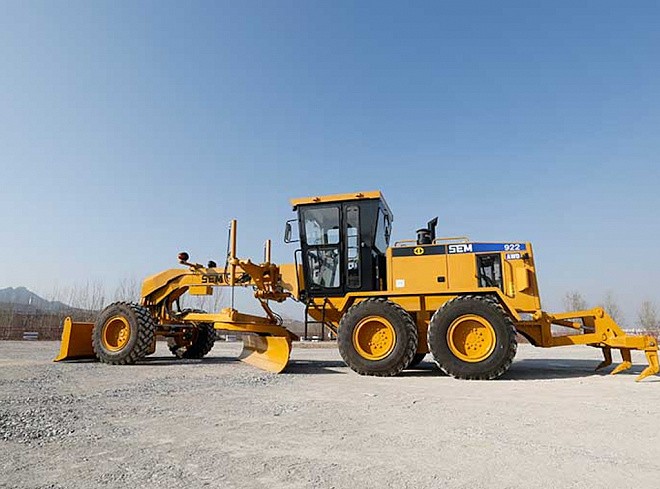 Автогрейдер 18,5 тон Sem 922 W9KX