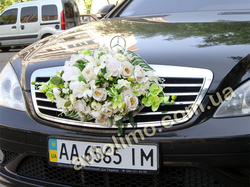 Украшение автомобилей на свадьбу цветы на свадебное авто JRne