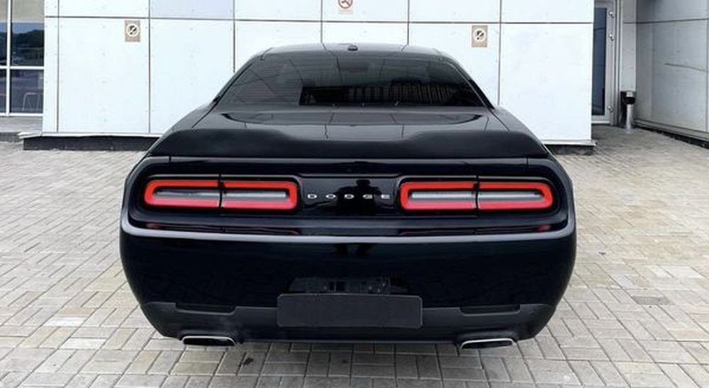 103 Dodge Challenger черный 3.6 c водителем на свадьбу съемки wvzL