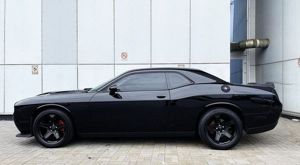 103 Dodge Challenger черный 3.6 c водителем на свадьбу съемки wvzL