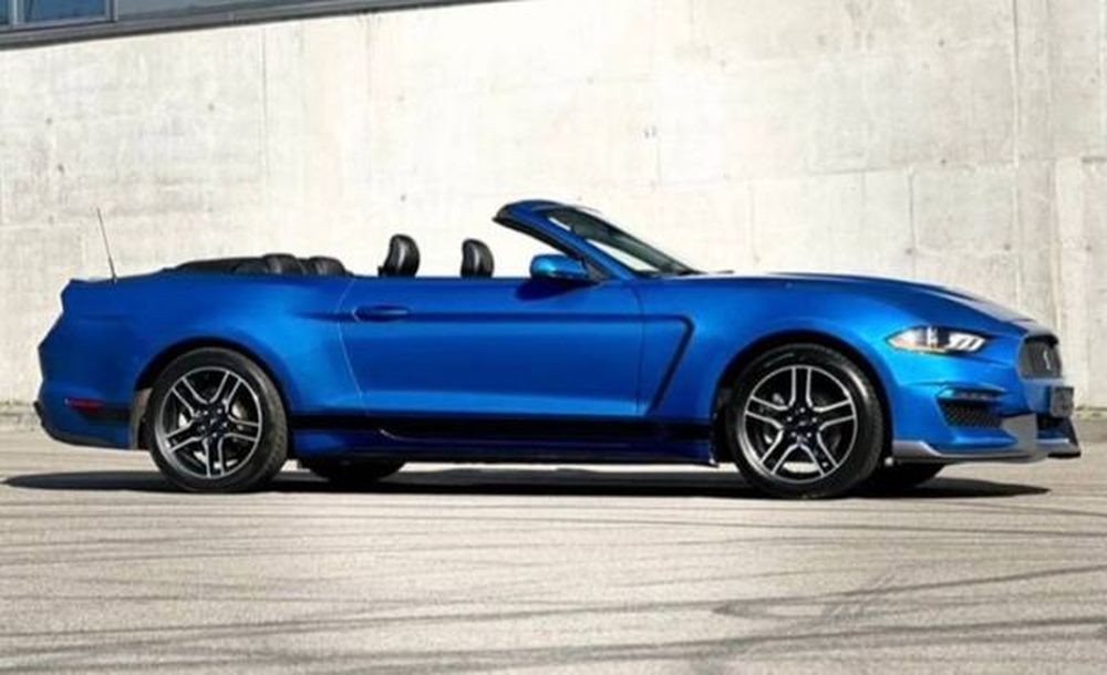 036 Ford Mustang GT синий кабриолет c водителем xKA0