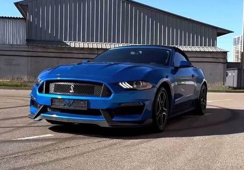 036 Ford Mustang GT синий кабриолет c водителем xKA0