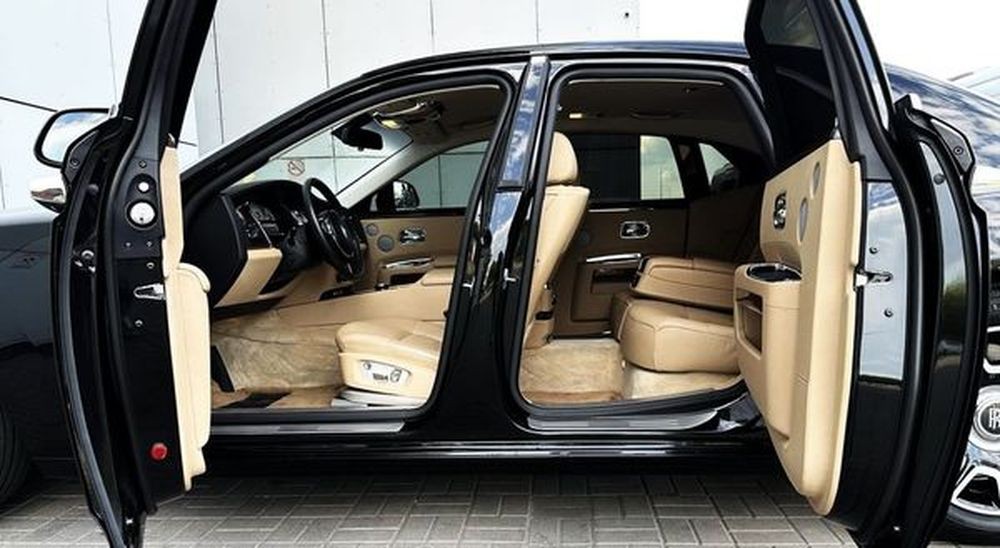 054 Vip-авто Rolls Royce Ghost вип авто без водителя raEv