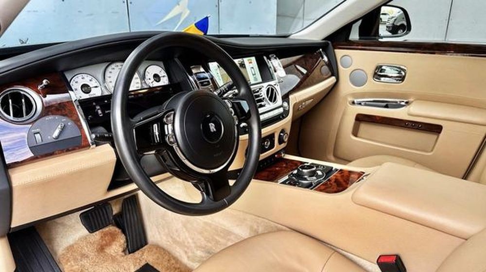 054 Vip-авто Rolls Royce Ghost вип авто без водителя raEv