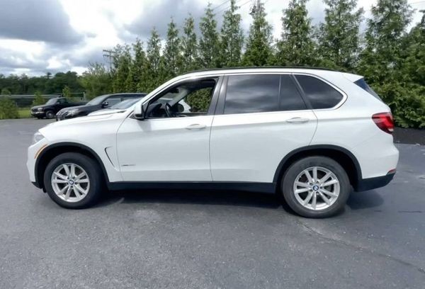 264 Bнедорожник BMW X5 белый на свадьбу с водителем aP8z