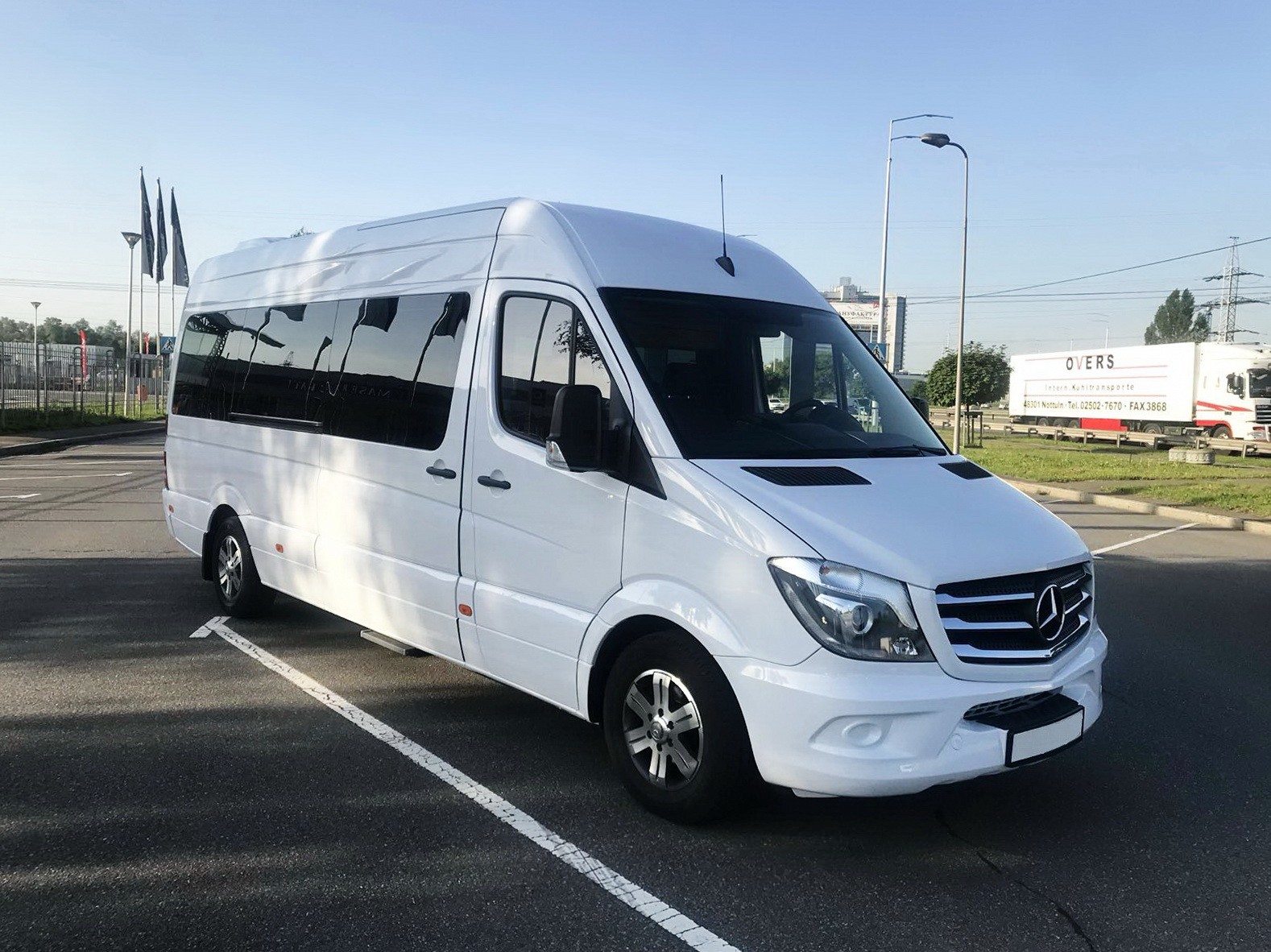 038 Mercedes-Benz Sprinter вип бус c водителем QL1k