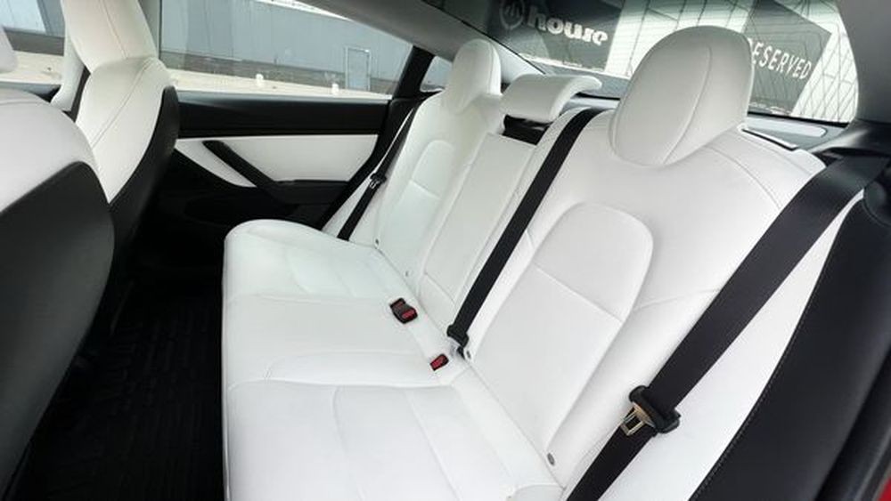 252 Электрокар Tesla Model 3 75D без водителя lY9R