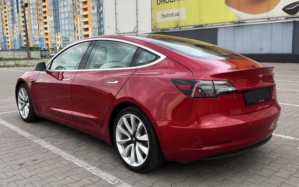 252 Электрокар Tesla Model 3 75D без водителя lY9R