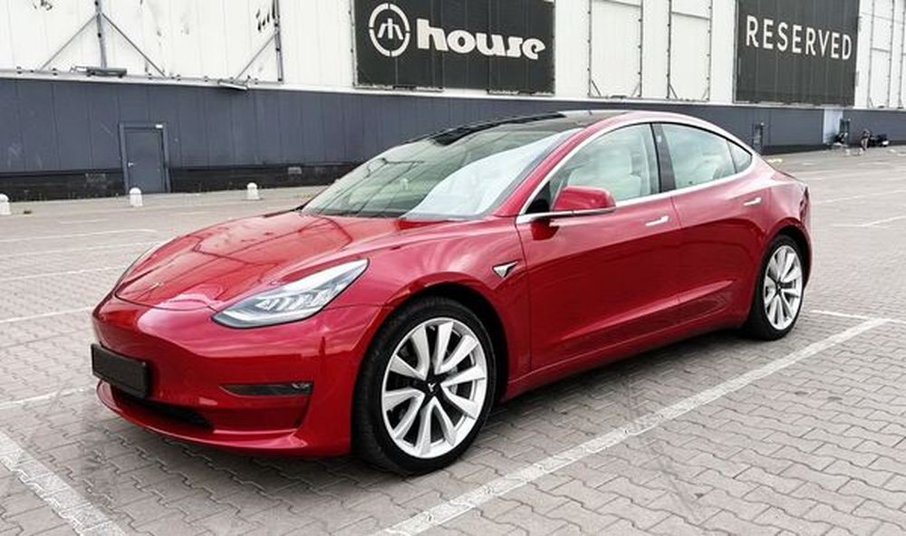 252 Электрокар Tesla Model 3 75D без водителя lY9R