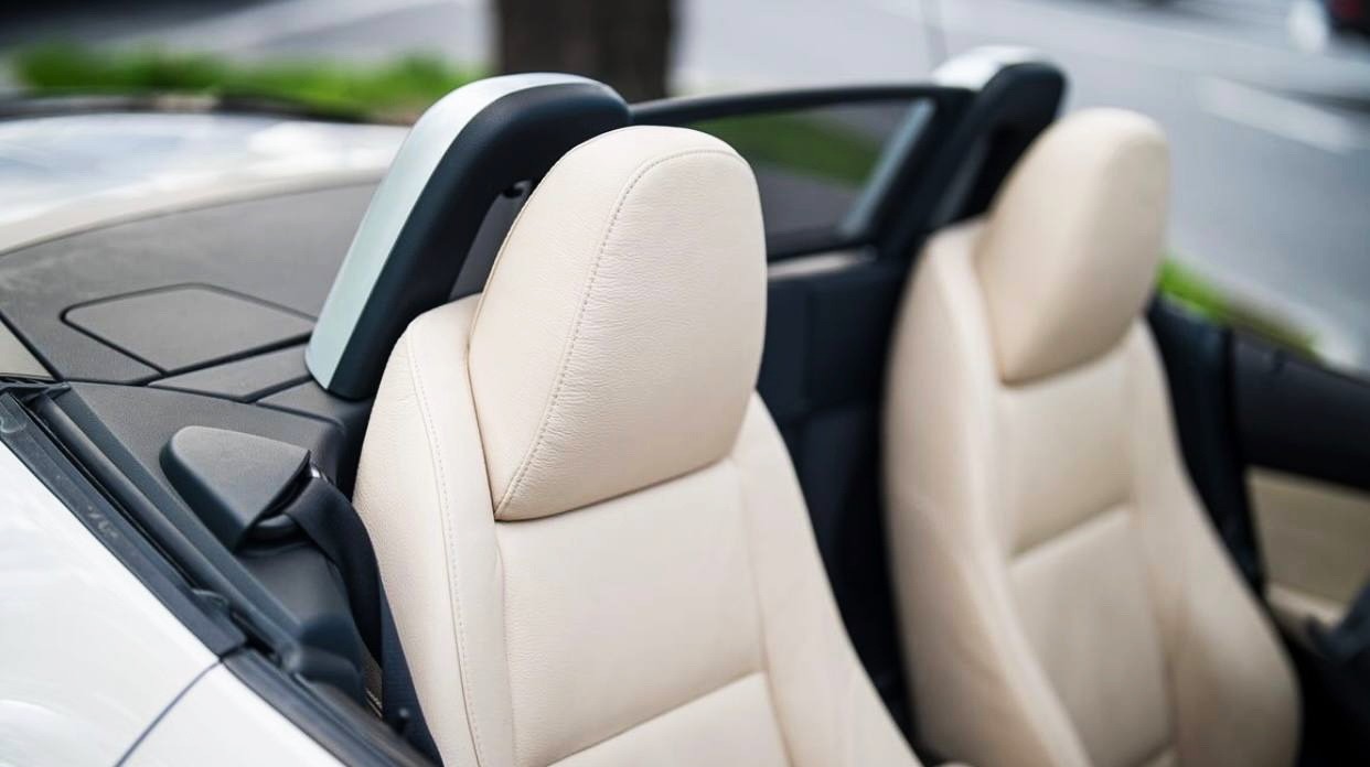 100 BMW Z4 Cabrio кабриолет без водителя RVeL