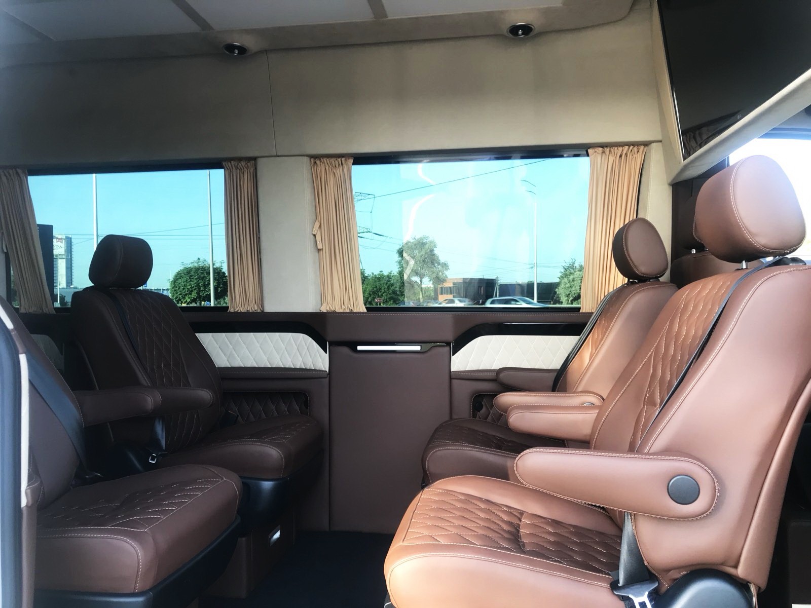 038 Mercedes-Benz Sprinter вип бус микроавтобус с водителем вип класса YJOD