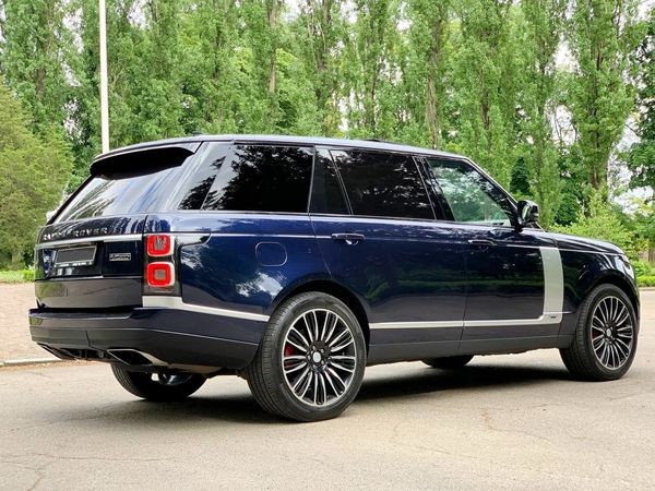 221 Внедорожник Range Rover Long синий без водителя NrMV